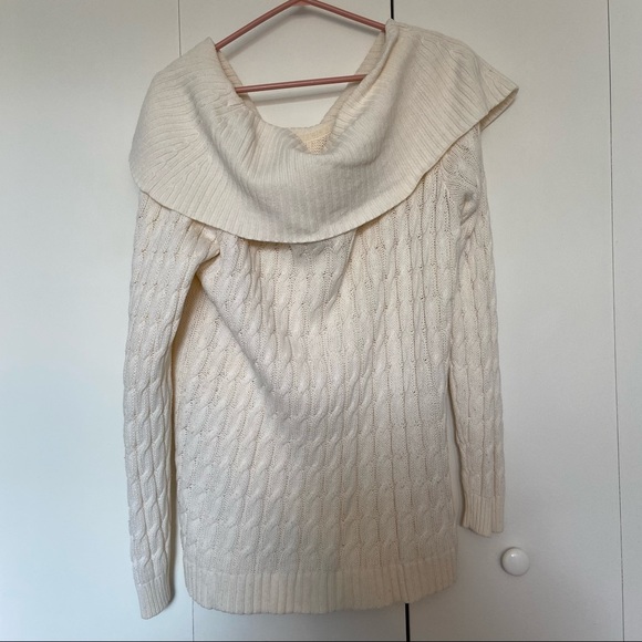 Cream Cotton Knit Sweater 🤍 - Picture 1 of 3